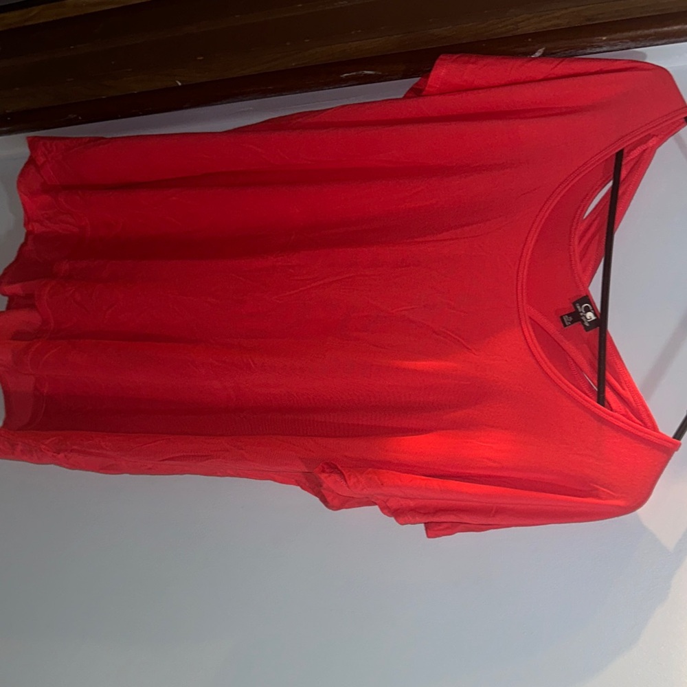 Cable & Gauge Bright Red Short Sleeve Top